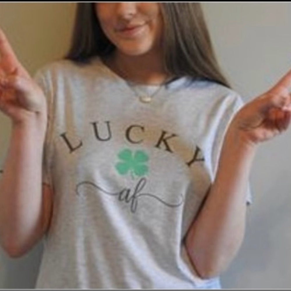 Gray lucky T-shirt